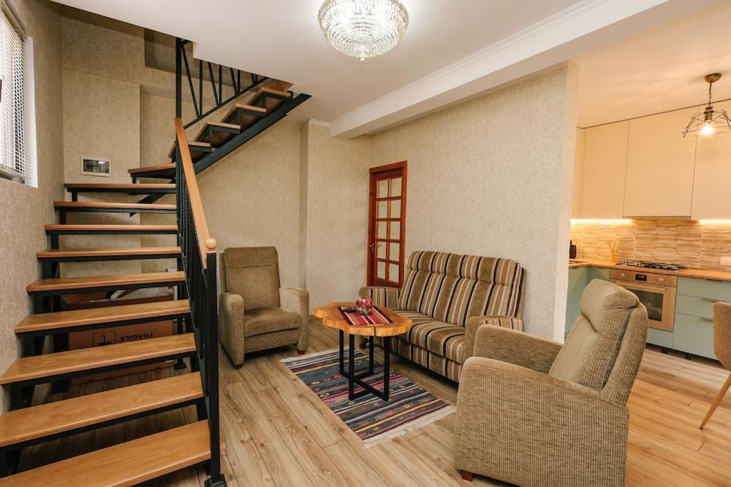 Cozy House Apartment Tbilisi Bagian luar foto